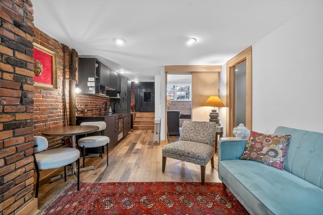 17 Grove Street 1, Boston, MA 02114