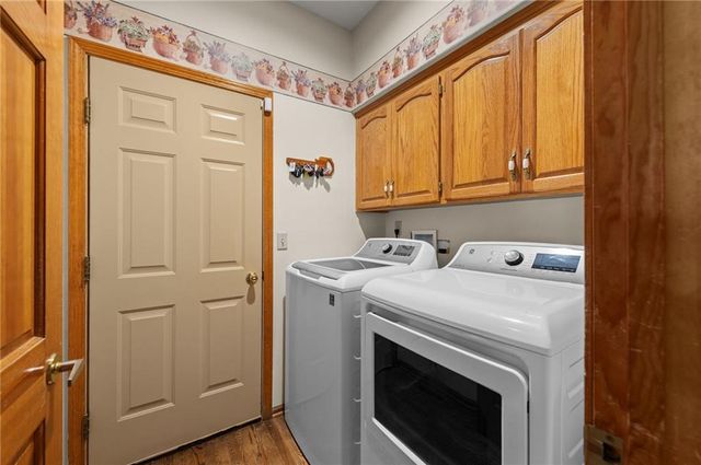 7648 N Lucerne Court, Kansas City, MO 64151