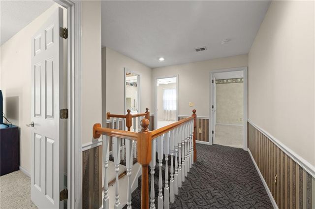 7648 N Lucerne Court, Kansas City, MO 64151