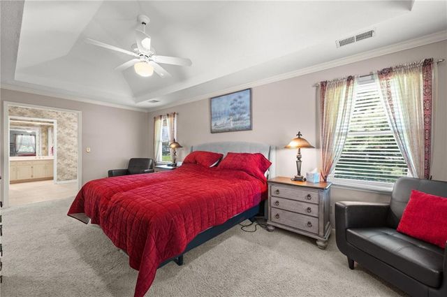 7648 N Lucerne Court, Kansas City, MO 64151