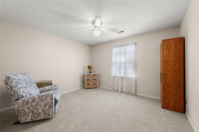 7648 N Lucerne Court, Kansas City, MO 64151