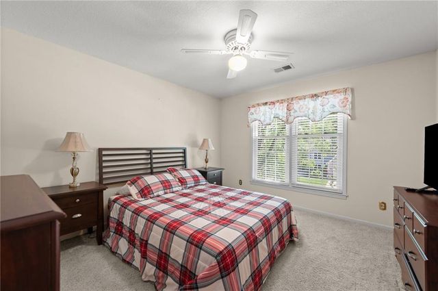 7648 N Lucerne Court, Kansas City, MO 64151