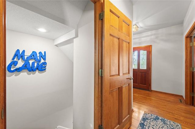 7648 N Lucerne Court, Kansas City, MO 64151