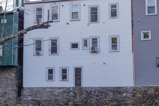 111 Union Square, Milford, NH 03055