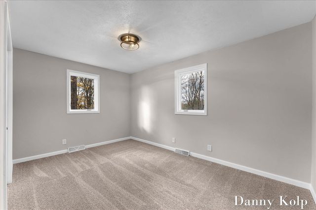 2687 Dunnigan Avenue, Grand Rapids, MI 49525