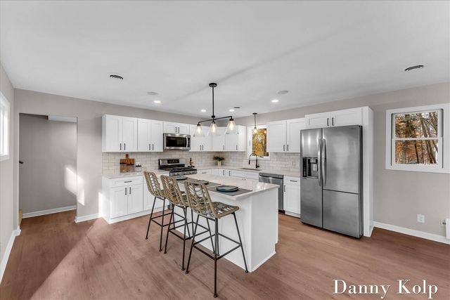 2687 Dunnigan Avenue, Grand Rapids, MI 49525