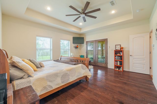 1085 Walking Horse Drive, Stephenville, TX 76401