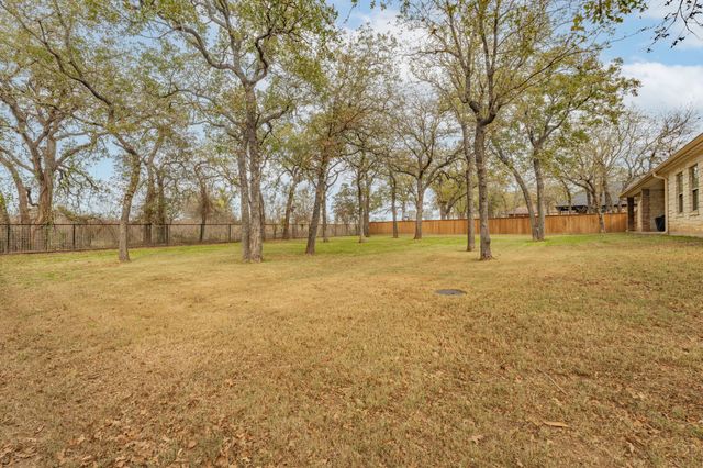 1085 Walking Horse Drive, Stephenville, TX 76401