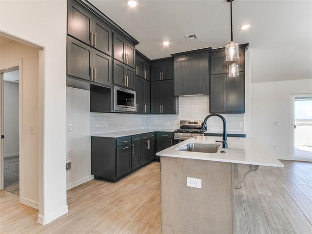 12005 NW 120th Street, Yukon, OK 73099