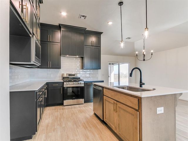 12005 NW 120th Street, Yukon, OK 73099