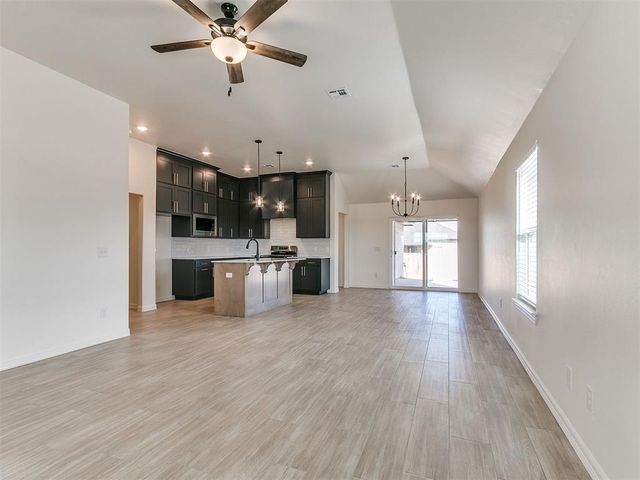 12005 NW 120th Street, Yukon, OK 73099