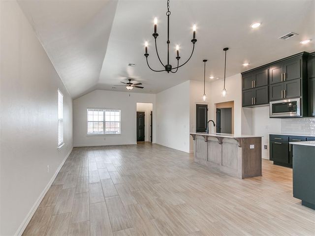 12005 NW 120th Street, Yukon, OK 73099