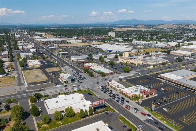 306 E Weile Ave, Spokane, WA 99208