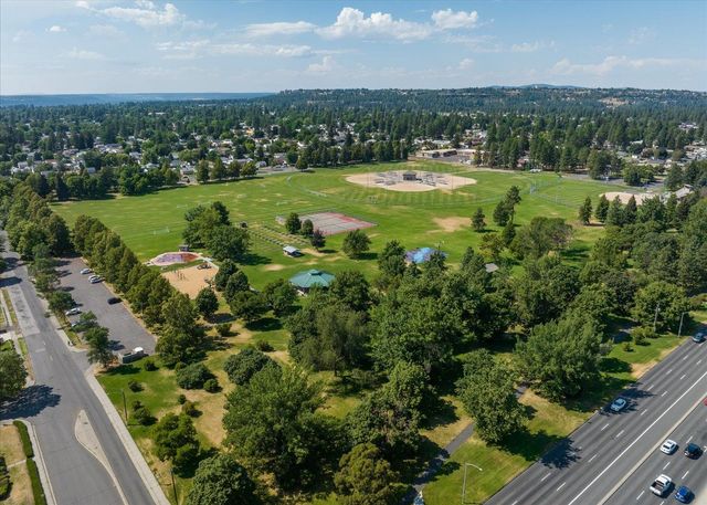 306 E Weile Ave, Spokane, WA 99208