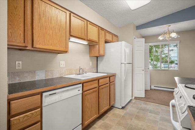 306 E Weile Ave, Spokane, WA 99208
