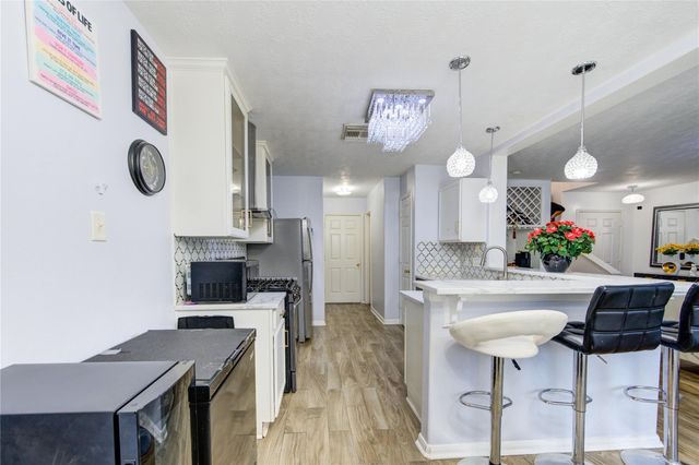 19334 Strathmore Place Lane, Katy, TX 77449