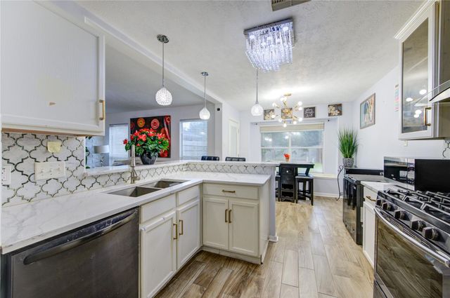 19334 Strathmore Place Lane, Katy, TX 77449