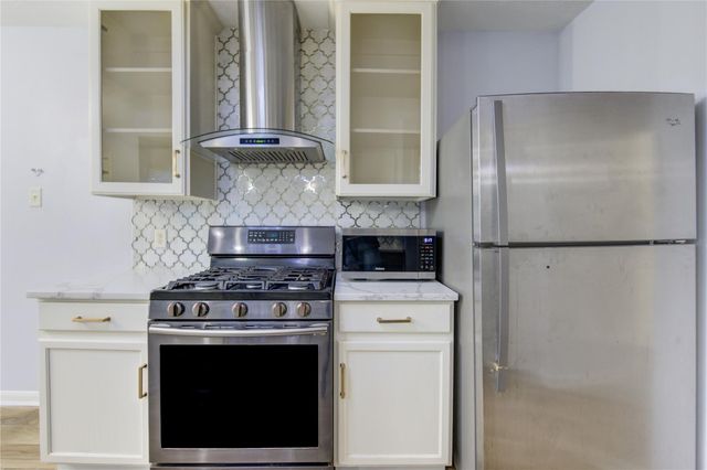 19334 Strathmore Place Lane, Katy, TX 77449