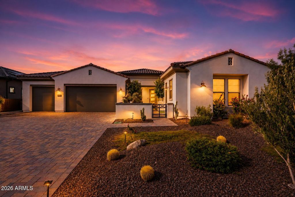 3300 MAVERICK Drive, Wickenburg, AZ 85390 — photo 2