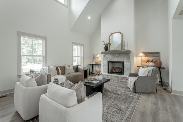 125 Cascade Drive, Rossville, GA 30741