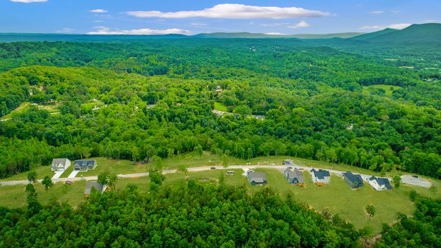 125 Cascade Drive, Rossville, GA 30741