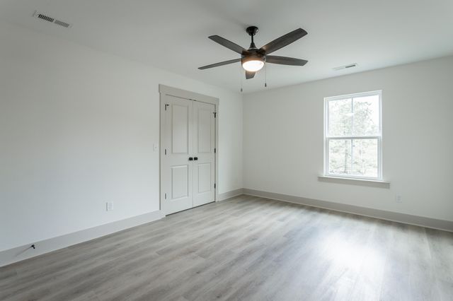 125 Cascade Drive, Rossville, GA 30741