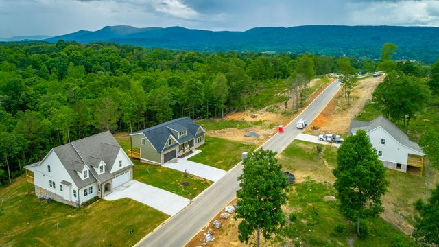 125 Cascade Drive, Rossville, GA 30741