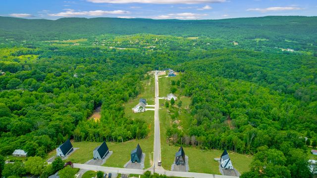 125 Cascade Drive, Rossville, GA 30741