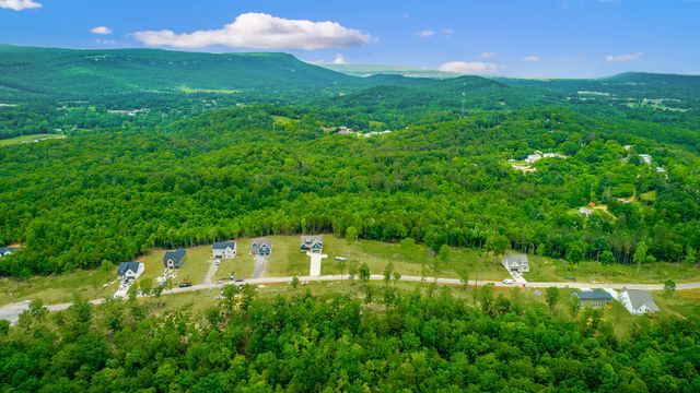 125 Cascade Drive, Rossville, GA 30741