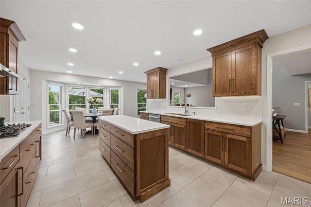 3005 Cross View Estate, Unincorporated, MO 63129