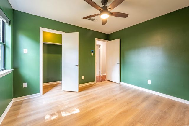 125 Spring Oak Drive, Sherwood, AR 72120