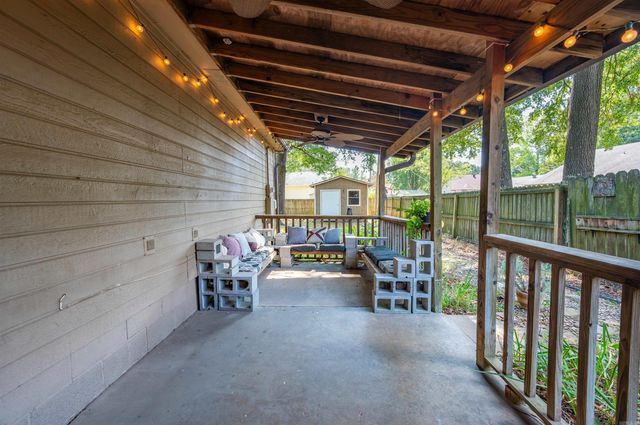 125 Spring Oak Drive, Sherwood, AR 72120