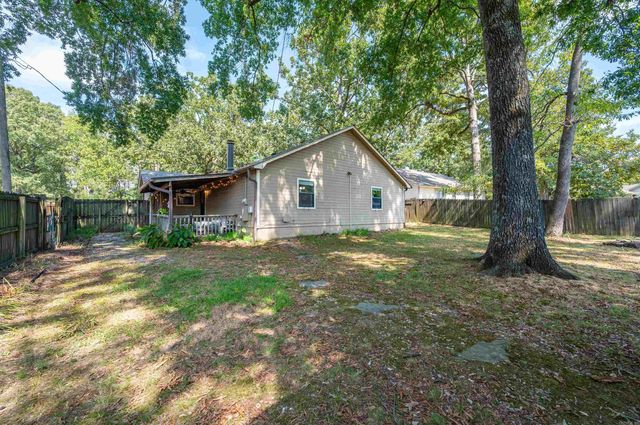 125 Spring Oak Drive, Sherwood, AR 72120