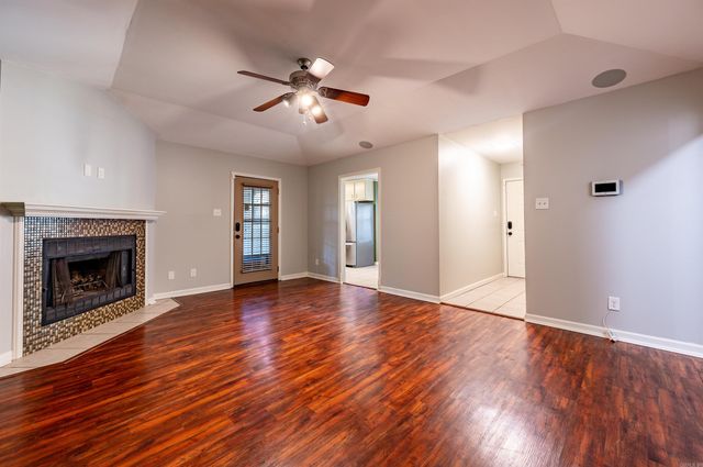 125 Spring Oak Drive, Sherwood, AR 72120