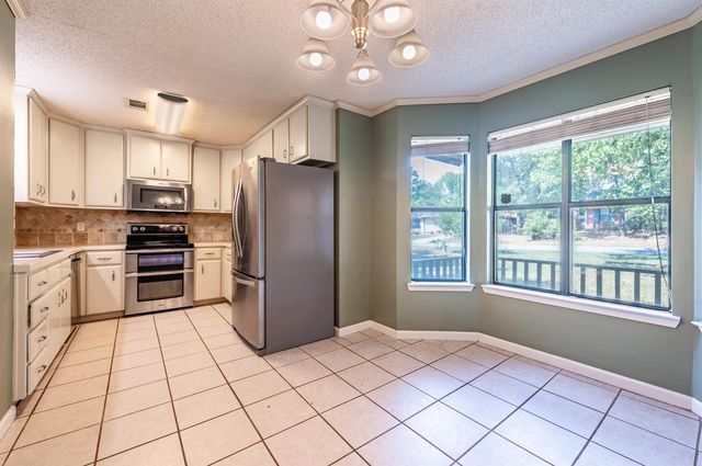 125 Spring Oak Drive, Sherwood, AR 72120