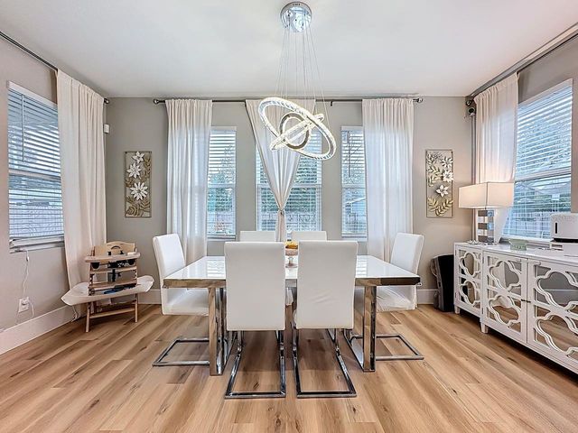 2720 S SHINE AVENUE, Orlando, FL 32806