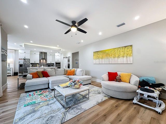 2720 S SHINE AVENUE, Orlando, FL 32806