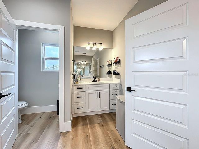 2720 S SHINE AVENUE, Orlando, FL 32806