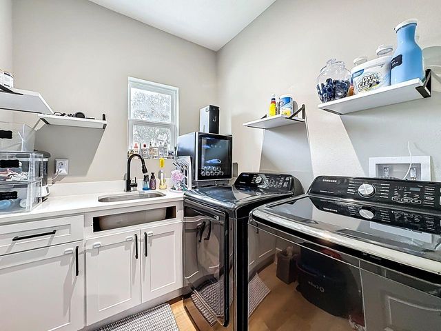 2720 S SHINE AVENUE, Orlando, FL 32806