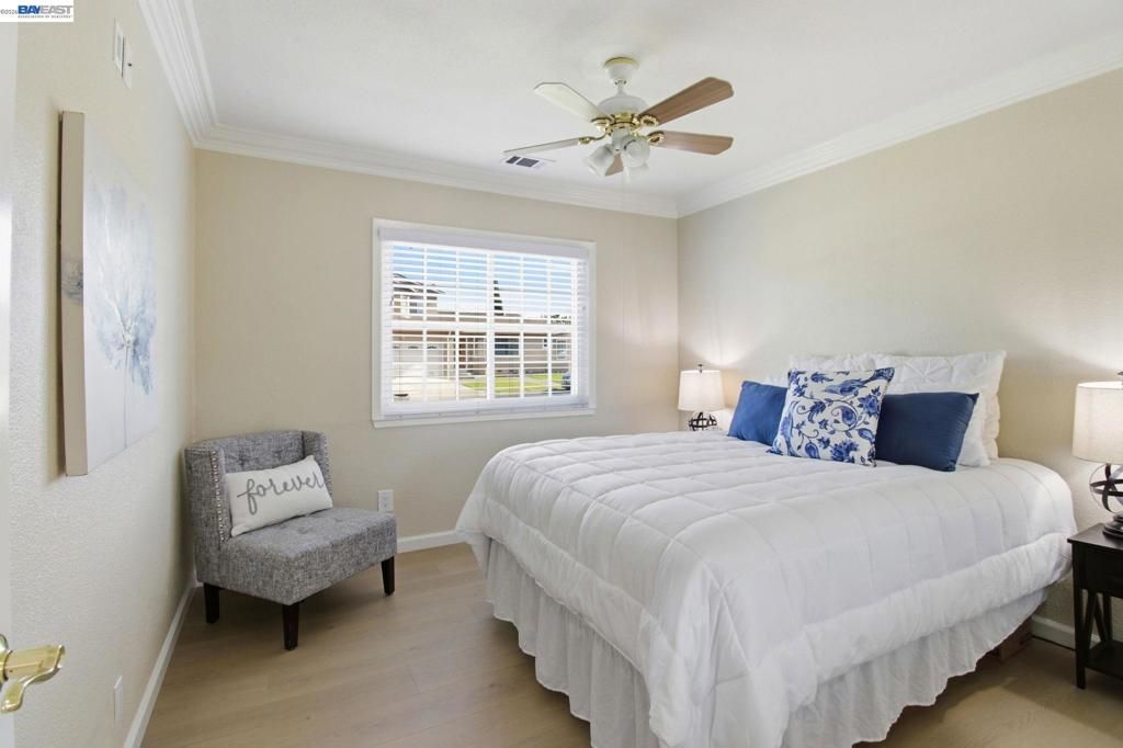 Image 14 of property listing at 8023 Holanda Ln, Dublin, CA 94568