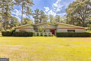 225 Banks Road, Fayetteville, GA 30214