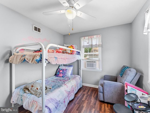 335 E BROWNING RD, Bellmawr, NJ 08031