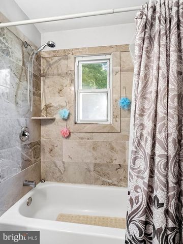 335 E BROWNING RD, Bellmawr, NJ 08031