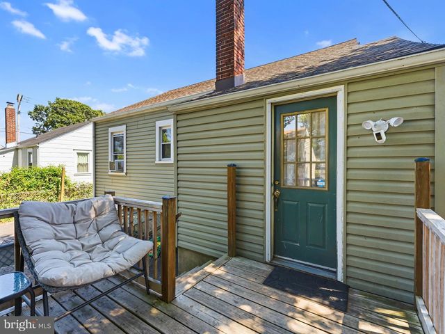 335 E BROWNING RD, Bellmawr, NJ 08031