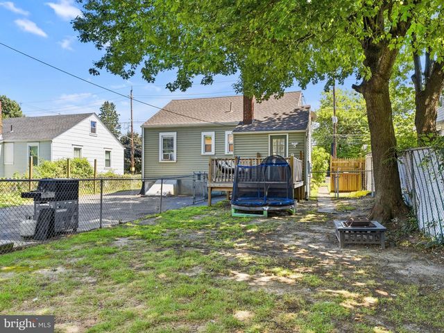 335 E BROWNING RD, Bellmawr, NJ 08031