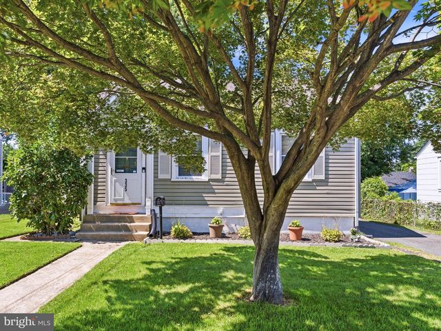 335 E BROWNING RD, Bellmawr, NJ 08031