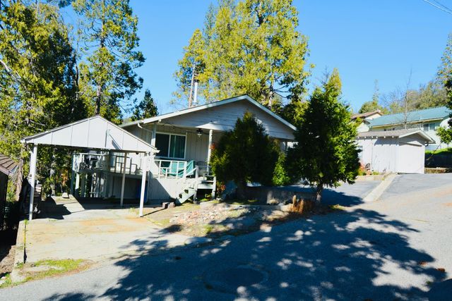 39580 Saunders, Bass Lake, CA 93604