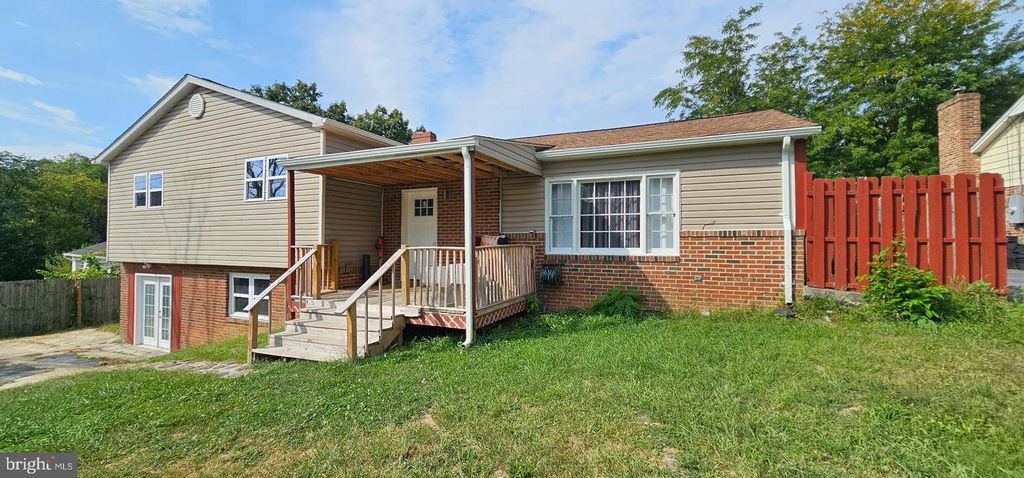 122 CHERRY HILL CIR, Winchester, VA 22602