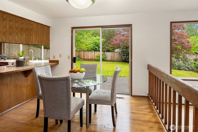 24346 SE 43rd Place, Sammamish, WA 98029