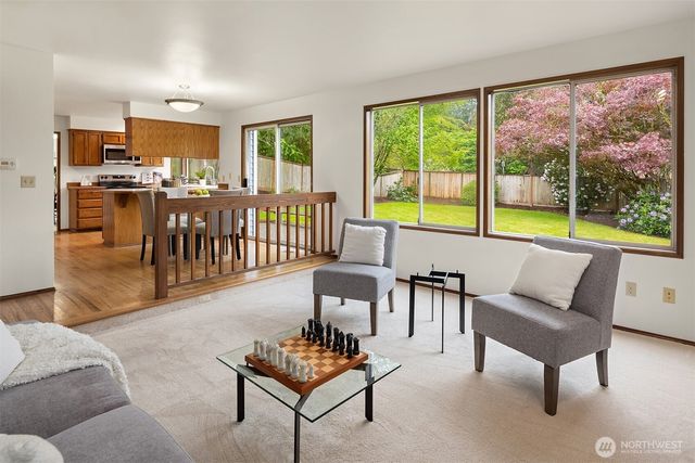24346 SE 43rd Place, Sammamish, WA 98029